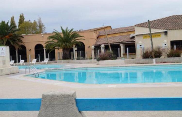 Appartement village 9 en résidence de vacances en Camargue Arles Esterno foto